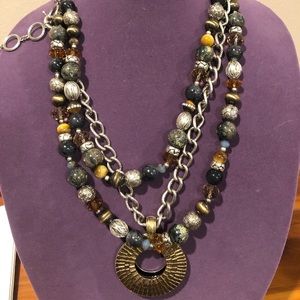 Premier Designs Top Notch signature necklace